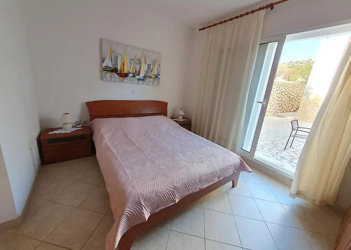 Olive Garden Pag * Pag Town